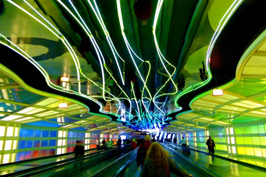 Dialux, travel retail, diseño de travel retail, espacios comerciales en aeropuertos y estaciones de tren, diseño de iluminación, necesidades de iluminación del travel retail, diseño lumínico de las tiendas de moda, diseño de iluminación funcional, eficiente y atractivo, iluminación interactiva, arquitectos y diseñadores de travel retail, iluminación ambiental, curso Dialux mexico barcel